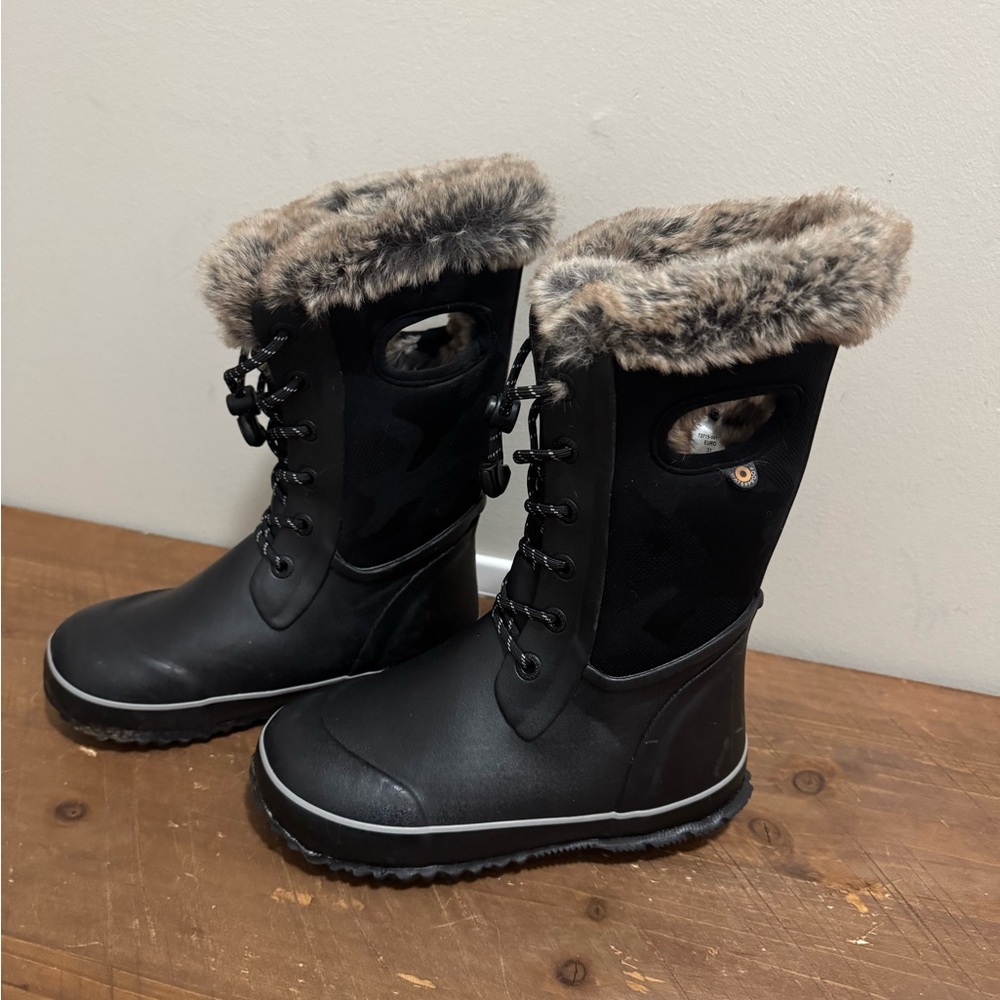Bogs Kids Arcata II Dots Waterproof Lace Up Boots Size 1
